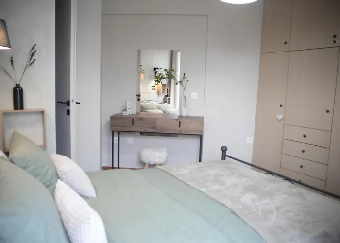 Hara\'S Apartment